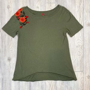 Alp N Rock Amelie Embroidered Scoop T Shirt Sz S